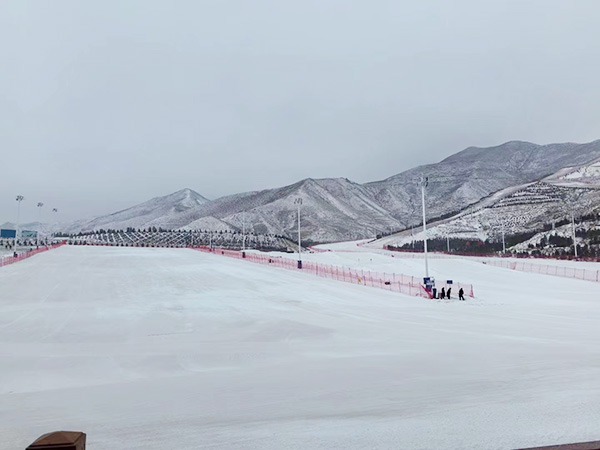 山西广武国际滑雪场定制的LED 智能照明系统